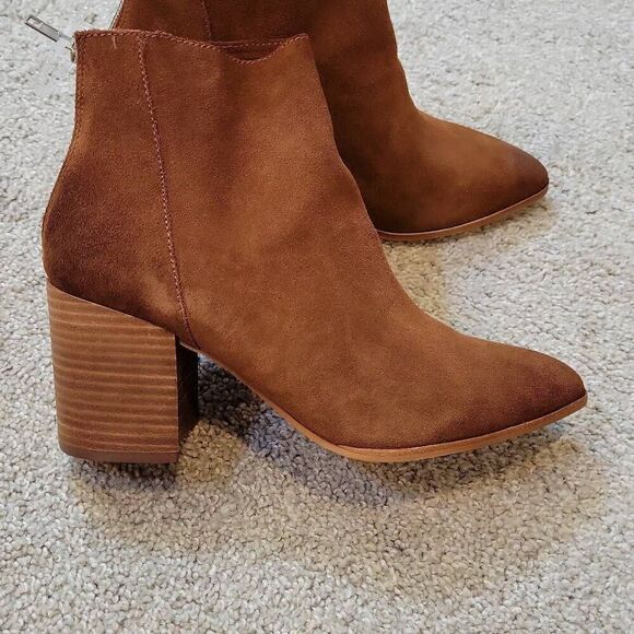 AQUA Dante Women's Pointed Toe Suede Booties Brown Suede Size 9.5 - Picture 2 of 8
